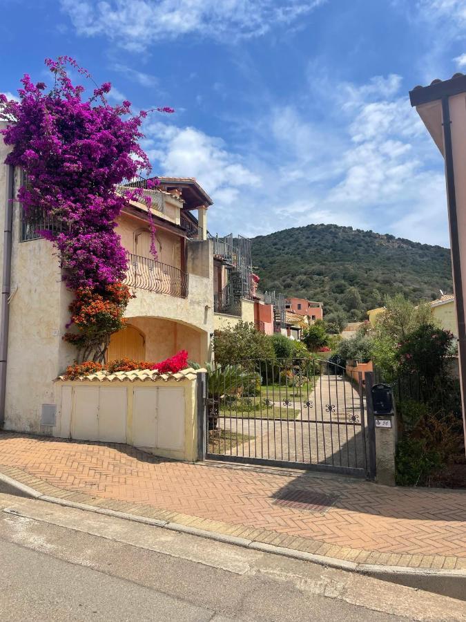 Casa Delle Farfalle Chia Exteriér fotografie